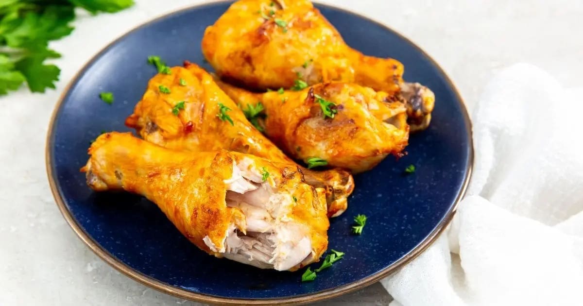 Chicken Air Fryer Recipes That You Need a Plate of Easy Air Fryer Buffalo Chicken Legs