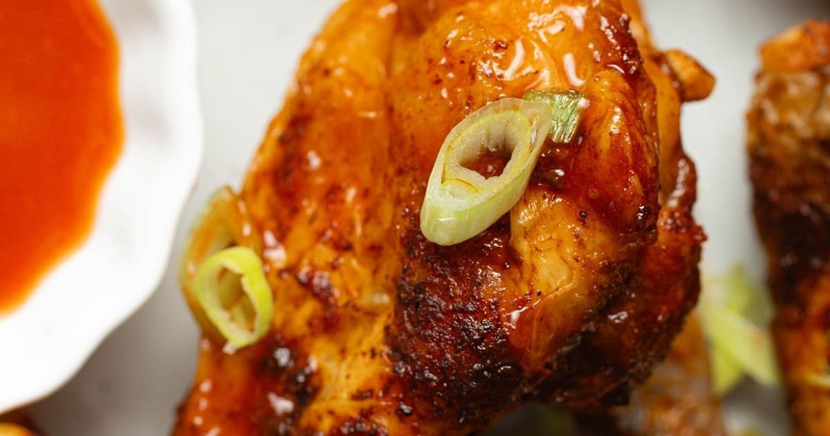 Summer Chicken Air Fryer Recipes Close Up of Easy Air Fryer Buffalo Wings